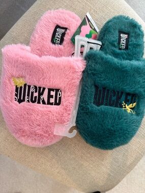 Wicked Plush Kids Slippers - Pink & Teal